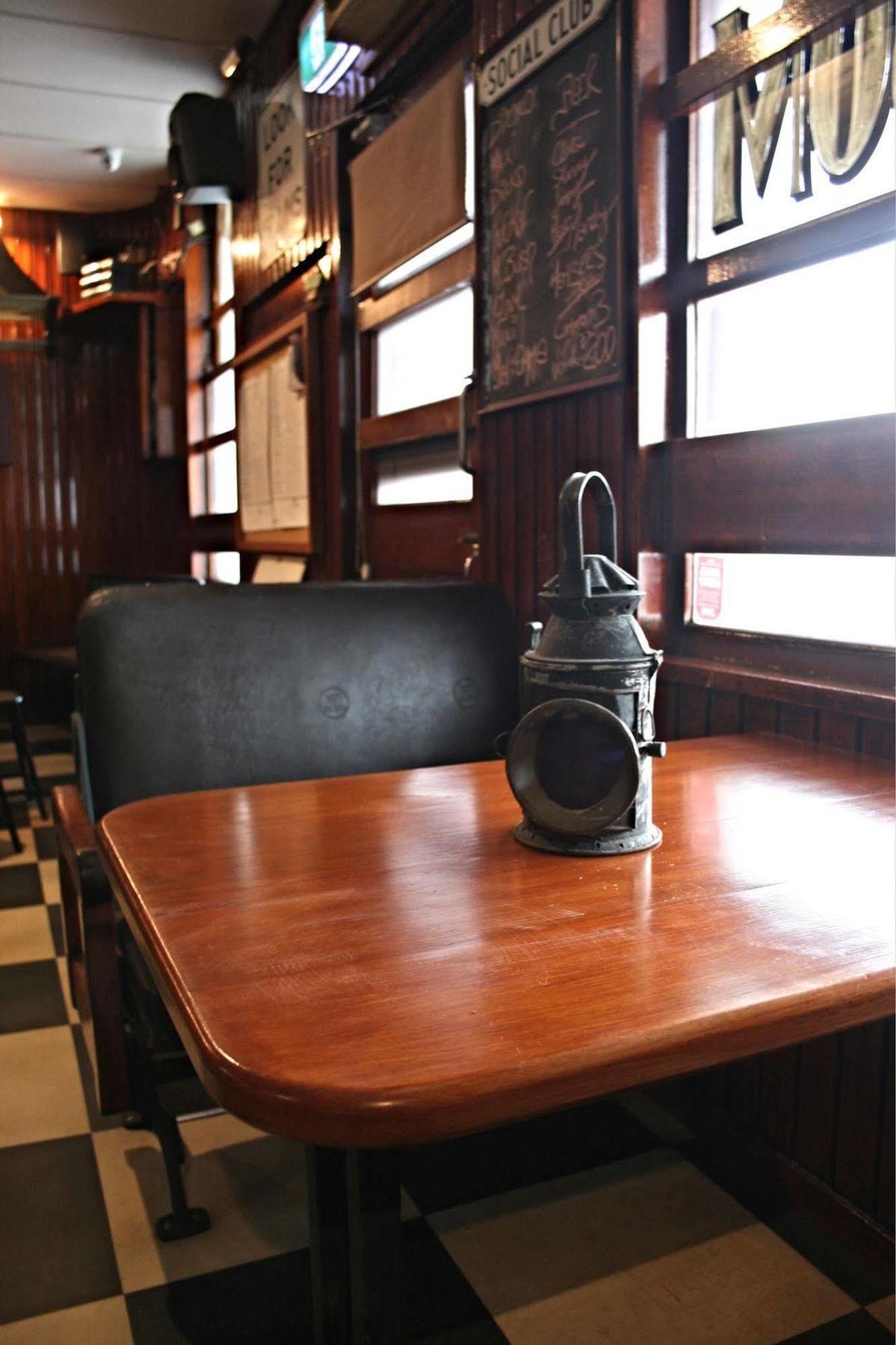Southern Railway Hotel Goulburn Bagian luar foto