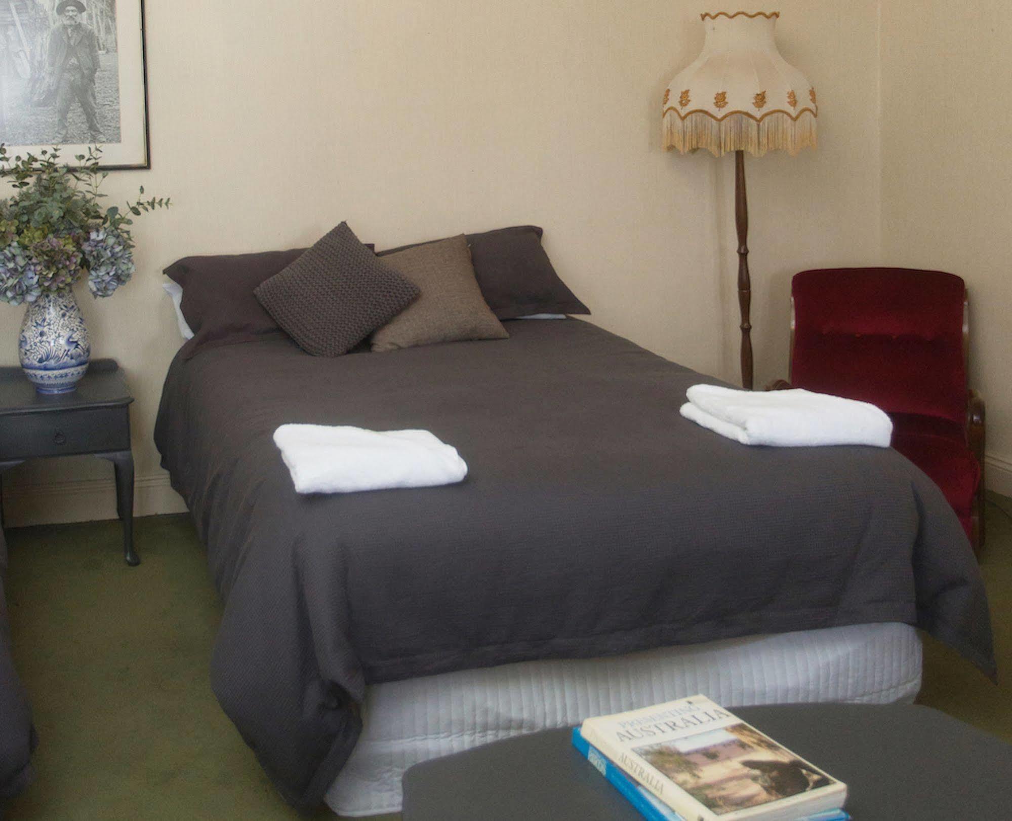 Southern Railway Hotel Goulburn Bagian luar foto