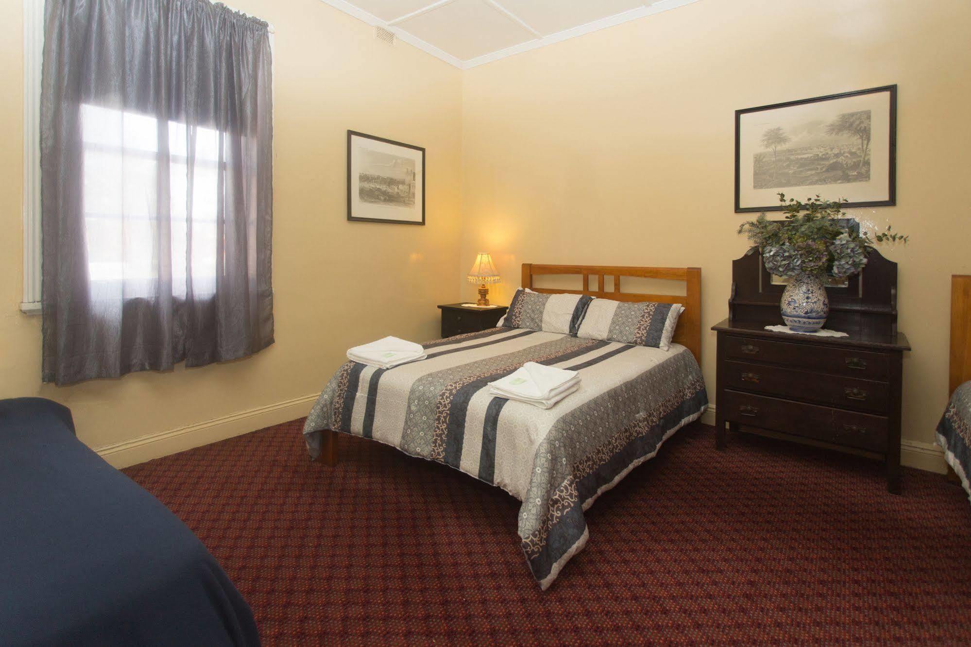 Southern Railway Hotel Goulburn Bagian luar foto