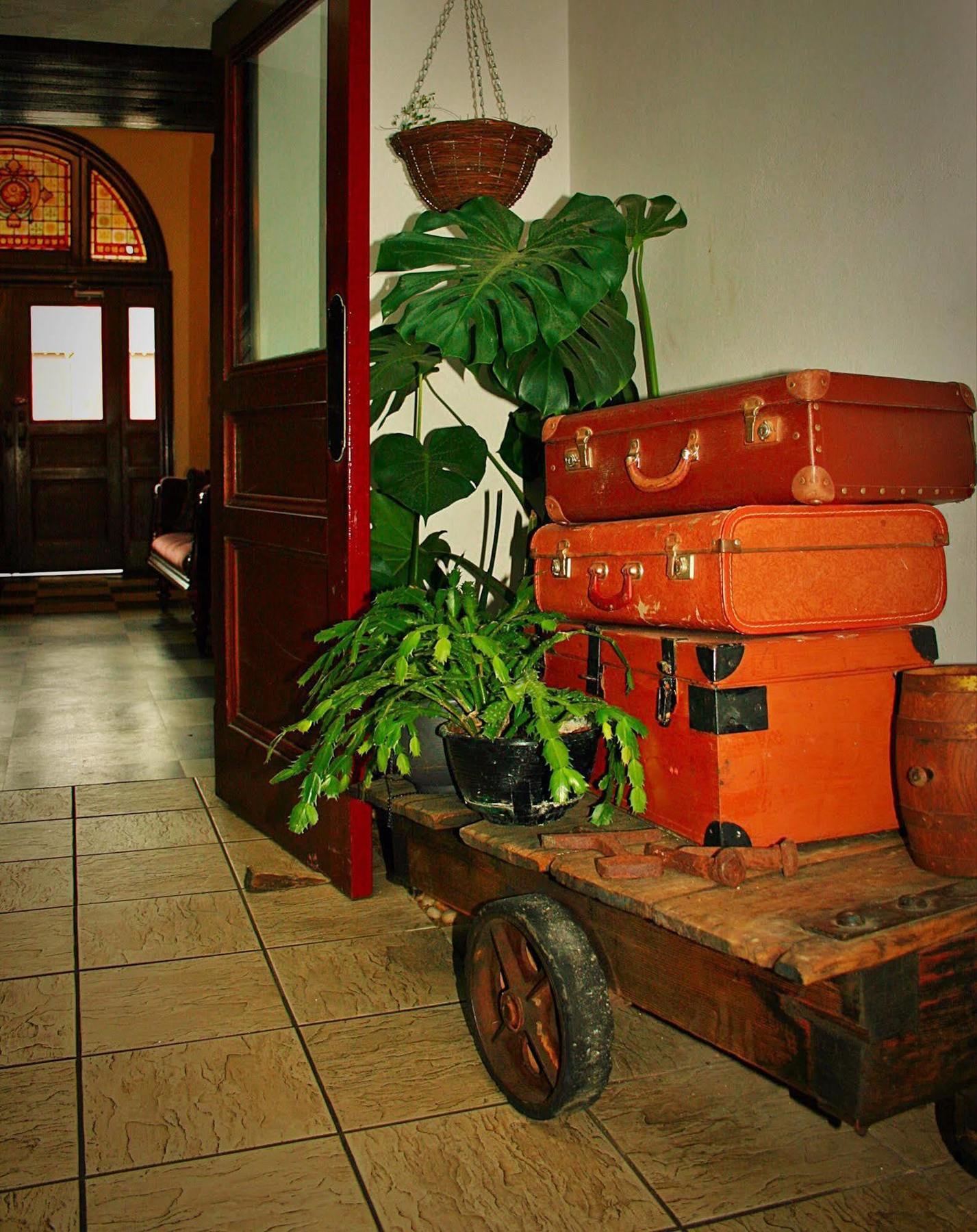 Southern Railway Hotel Goulburn Bagian luar foto